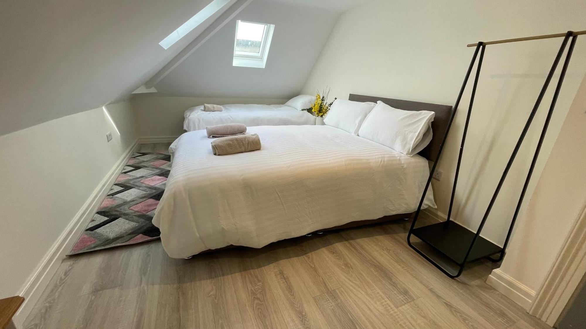 Spire Entire Attic Apartment No Kitchen Dublin Extérieur photo