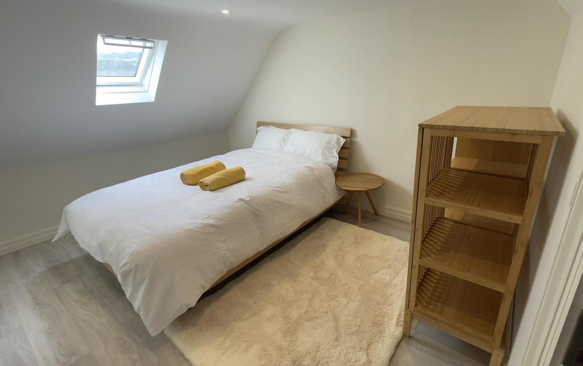 Spire Entire Attic Apartment No Kitchen Dublin Extérieur photo