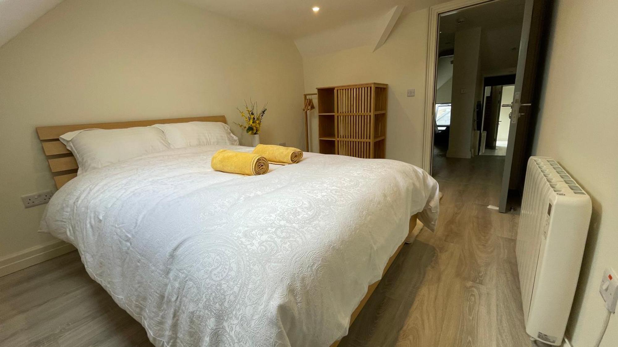 Spire Entire Attic Apartment No Kitchen Dublin Extérieur photo