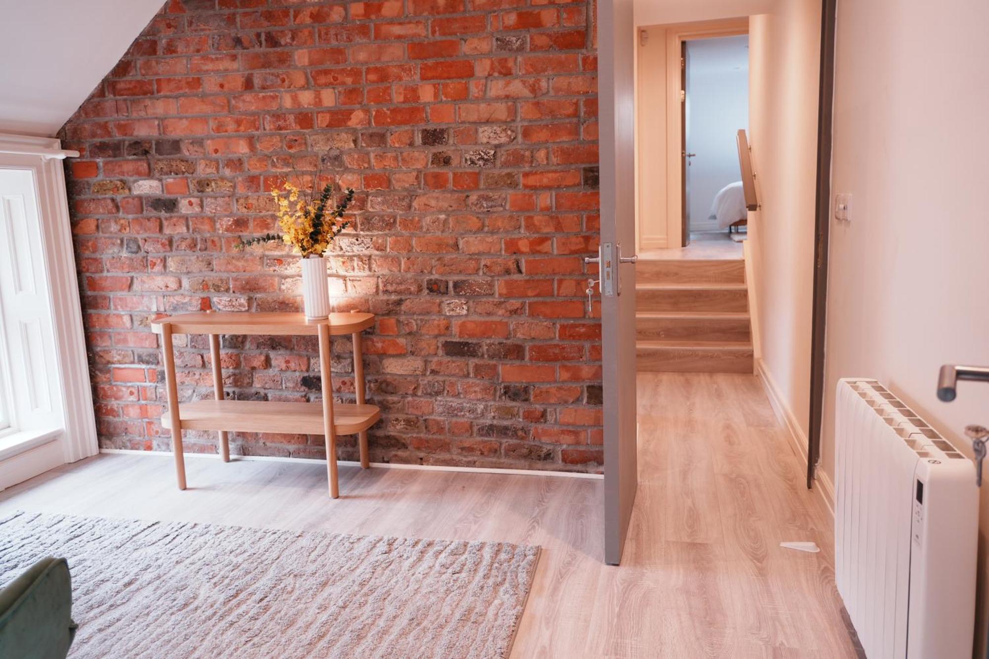 Spire Entire Attic Apartment No Kitchen Dublin Extérieur photo